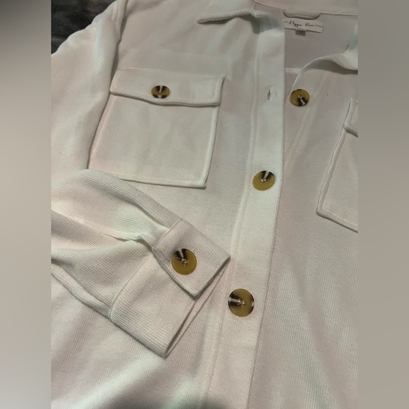 Hippie rose button up - Picture 3 of 6